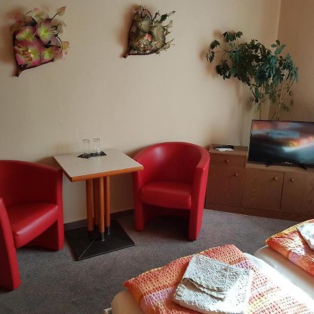 Hotel Arkona Genthin Екстер'єр фото