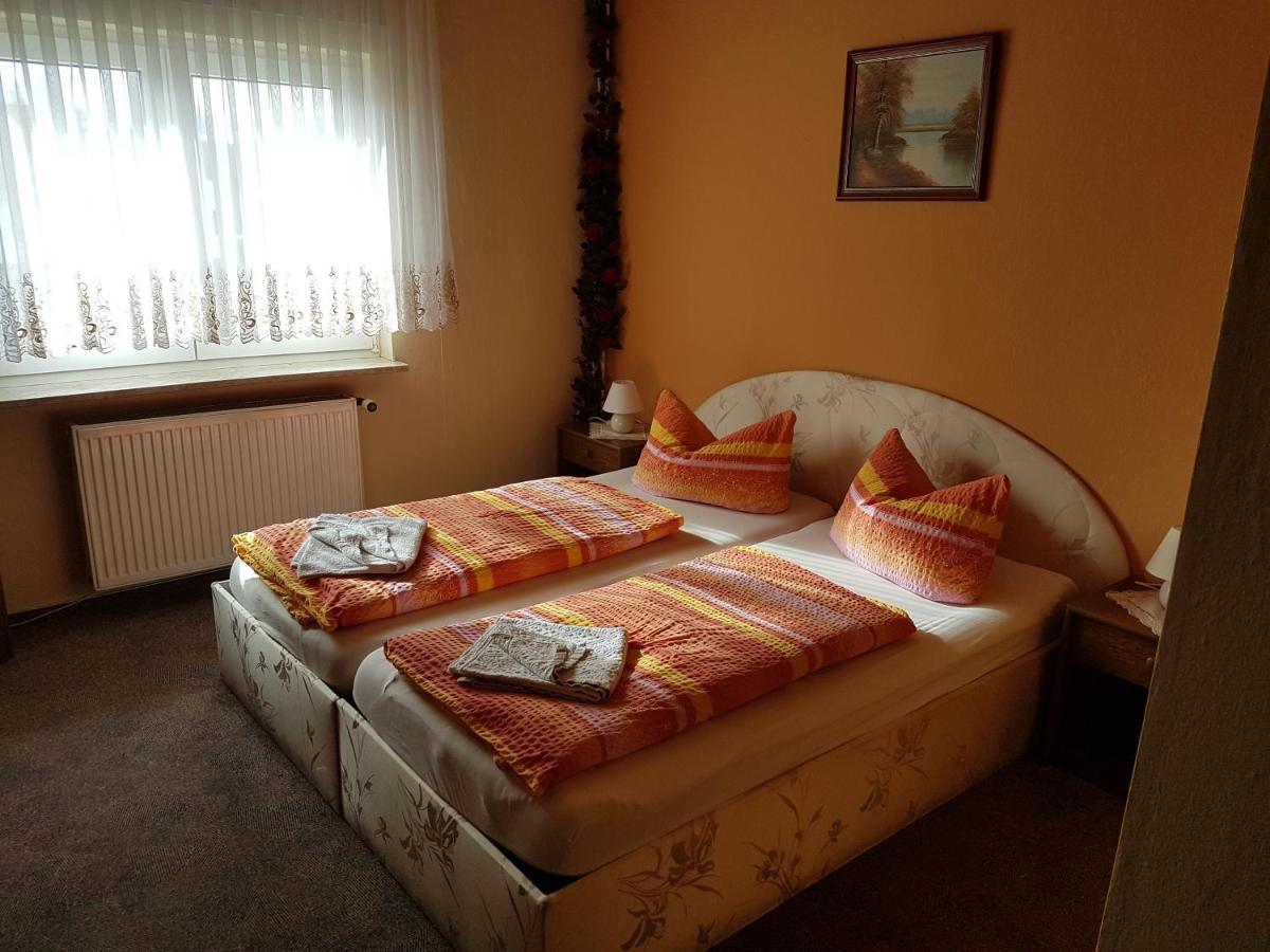 Hotel Arkona Genthin Екстер'єр фото